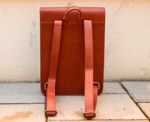 Full vegetable tanned genuine cow leather smart backpack.